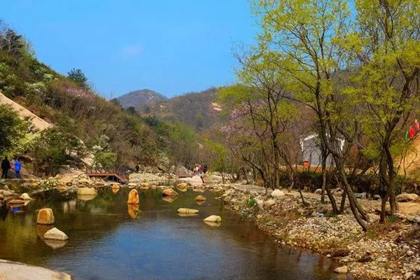 武漢周邊哪里可以抓螃蟹 姚家山香溪谷、京山美人谷值得一去