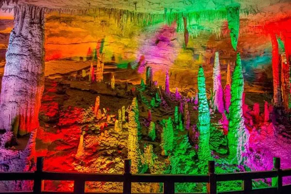 張家界黃龍洞景區(qū)開(kāi)放時(shí)間2022 附游玩攻略